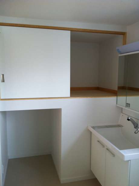 img_20120508T110822000